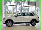 [Đại Lý Volkswagen Quận 9 ] Tiguan Luxury S 2021 màu trắng - KM đặc biệt Iphone 12 + bảo hiểm + bảo dưỡng khi mua xe