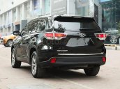 Cần bán xe Toyota Highlander đời 2017, màu đen, xe nhập