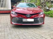 Bán Toyota Camry 2.0G 2019, màu đỏ, biển sang, nhập khẩu nguyên chiếc