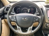 Cần bán gấp Kia Sorento năm 2018, màu đen