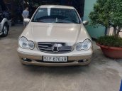 Bán Mercedes C class sản xuất năm 2011 chính chủ, giá chỉ 160 triệu