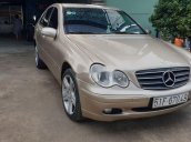 Bán Mercedes C class sản xuất năm 2011 chính chủ, giá chỉ 160 triệu