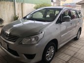 Cần bán xe Toyota Innova năm sản xuất 2012 còn mới giá cạnh tranh