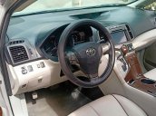 Cần bán lại xe Toyota Venza năm 2010, màu bạc, xe nhập còn mới, 639tr