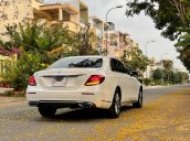 Cần bán Mercedes E200 năm sản xuất 2018