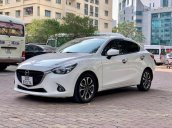 Bán Mazda 2 năm sản xuất 2017, màu trắng