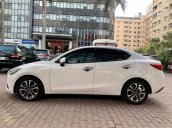 Bán Mazda 2 năm sản xuất 2017, màu trắng