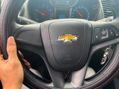 Cần bán lại xe Chevrolet Orlando sản xuất năm 2017, màu trắng còn mới