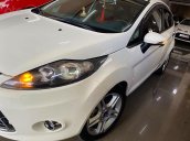 Bán Ford Fiesta sản xuất năm 2011, màu trắng còn mới