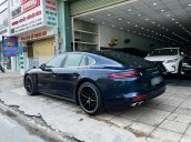 Bán ô tô Porsche Panamera năm 2017, màu xanh lam, nhập khẩu