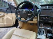 Bán xe Toyota Camry 2016, màu đen, giá thấp, giá xe luôn cho anh em