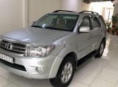 Bán Toyota Fortuner 2011, màu bạc, 460 triệu