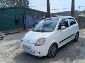 Cần bán xe Chevrolet Spark sản xuất 2011, màu trắng, giá chỉ 100 triệu