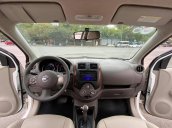 Cần bán Nissan Sunny đời 2017 giá chỉ hơn 300 triệu, xe đẹp còn như mới có hỗ trợ vay ngân hàng lãi suất cực hấp dẫn