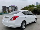 Cần bán Nissan Sunny đời 2017 giá chỉ hơn 300 triệu, xe đẹp còn như mới có hỗ trợ vay ngân hàng lãi suất cực hấp dẫn