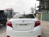 Cần bán gấp Toyota Vios E năm 2017, màu trắng số sàn