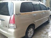 Bán nhanh Toyota Innova G đời 2010, màu vàng cát, xe gia đình, giá hợp lý