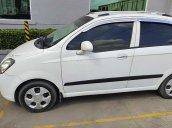 Cần bán xe Chevrolet Spark năm sản xuất 2011, màu trắng còn mới, giá chỉ 130 triệu