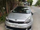 Cần bán gấp Kia Rio năm 2015, màu bạc, nhập khẩu còn mới