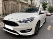 Bán Ford Focus Sport trắng 2018, giá 662tr