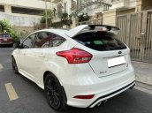 Bán Ford Focus Sport trắng 2018, giá 662tr