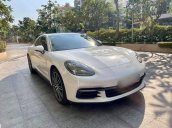 Bán xế sang Porsche Panamera model 2019, màu trắng, odo siêu lướt, options miên man