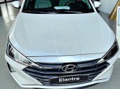 Bán xe Hyundai Elantra 1.6MT màu trắng xe giao ngay lăn bánh cực thấp - đưa trước 177 triệu nhận xe