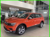 Khuyến mãi Tháng 2/2021 Volkswagen Tiguan Luxury màu cam giảm 100% trước bạ + gói quà tặng cực hấp dẫn