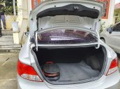 Bán xe Hyundai Accent năm 2011, màu bạc, xe nhập