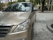 Bán Toyota Innova sản xuất 2016, màu vàng cát