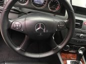 Cần bán gấp Mercedes C class 2010, màu đen 