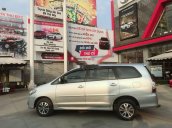 Bán xe Toyota Innova sản xuất năm 2015 còn mới