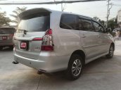 Bán xe Toyota Innova sản xuất năm 2015 còn mới