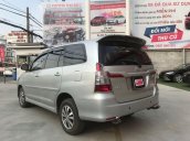 Bán xe Toyota Innova sản xuất năm 2015 còn mới