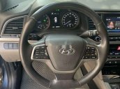 Cần bán gấp Hyundai Elantra sản xuất năm 2017 còn mới, 565tr