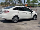 Cần bán Ford Fiesta sản xuất năm 2011, màu trắng, xe nhập