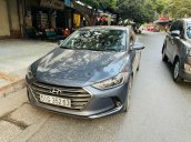 Cần bán gấp Hyundai Elantra sản xuất năm 2017 còn mới, 565tr