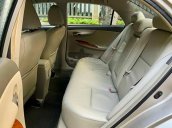 Cần bán lại xe Toyota Corolla Altis đời 2010 còn mới