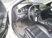 Xe Mercedes C200 năm 2011, màu trắng, giá tốt