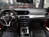 Bán Mercedes C300 AMG sản xuất năm 2011, màu đỏ, nhập khẩu nguyên chiếc