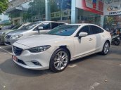 Bán Mazda 6 năm sản xuất 2015, màu trắng, nhập khẩu, giá 640tr