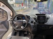 Xe Ford Tourneo sản xuất năm 2019, màu trắng còn mới