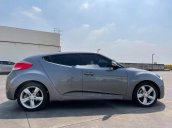 Cần bán gấp Hyundai Veloster đời 2013, màu xám