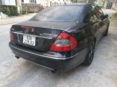 Cần bán Mercedes E200 đời 2007, màu đen số tự động, 345tr