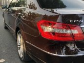 Cần bán xe Mercedes E class năm sản xuất 2010 còn mới, 650 triệu