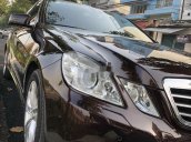 Cần bán xe Mercedes E class năm sản xuất 2010 còn mới, 650 triệu