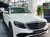 Mercedes Benz C200 Exclusive ưu đãi khủng 50% thuế trước bạ, KM tiền mặt kèm quà tặng lên tới 100tr đồng trong tháng 2