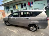 Cần bán Toyota Innova đời 2016, nhập khẩu, màu xám bạc