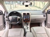 Cần bán lại xe Toyota Corolla Altis sản xuất năm 2010, nhập khẩu còn mới