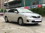 Cần bán lại xe Toyota Corolla Altis sản xuất năm 2010, nhập khẩu còn mới